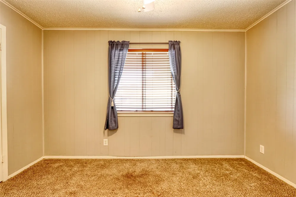 109 Harbor Drive #205 Runaway Bay, TX 76426