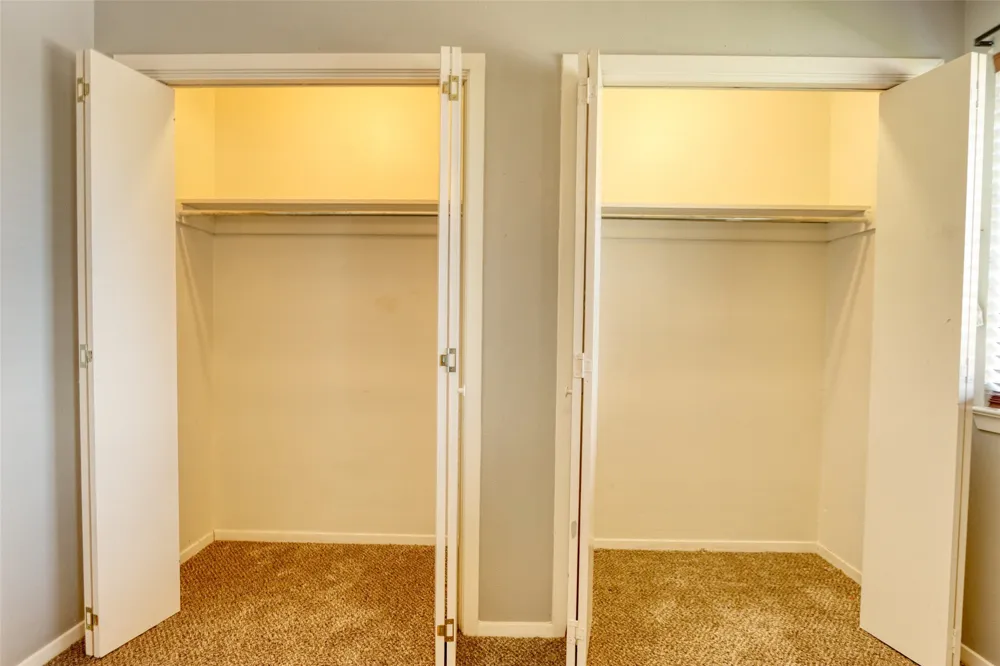 109 Harbor Drive #205 Runaway Bay, TX 76426