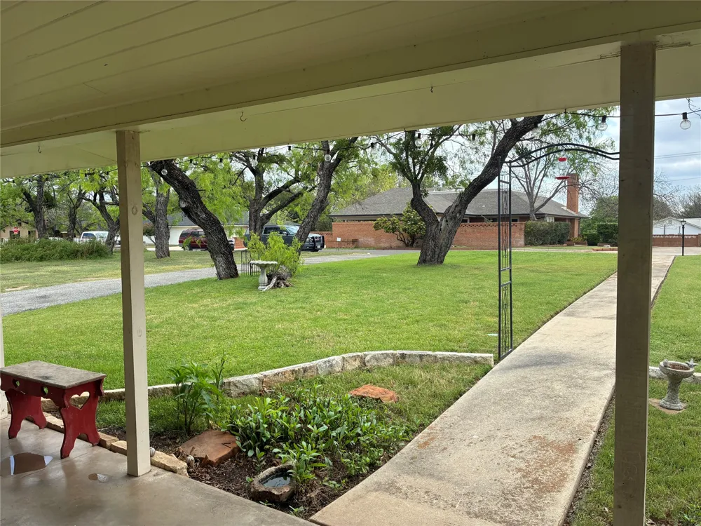 408 S Porter Street Lampasas, TX 76550