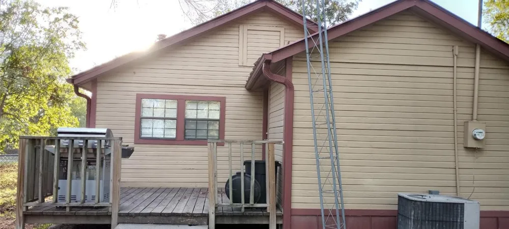 509 S Mill Street Cumby, TX 75433