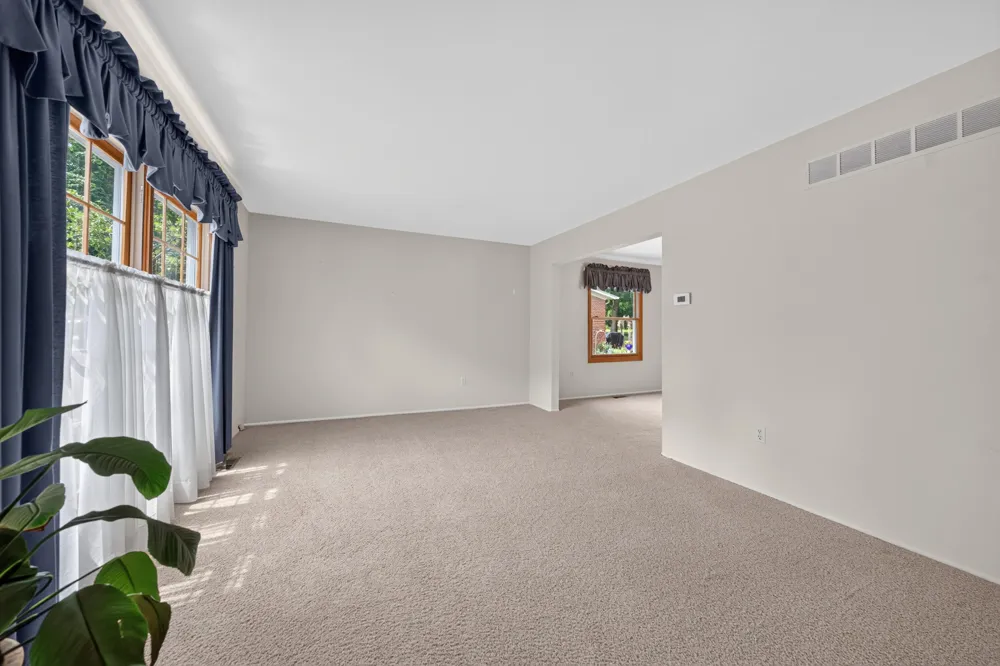 43646 Westridge Lane Northville, MI 48167