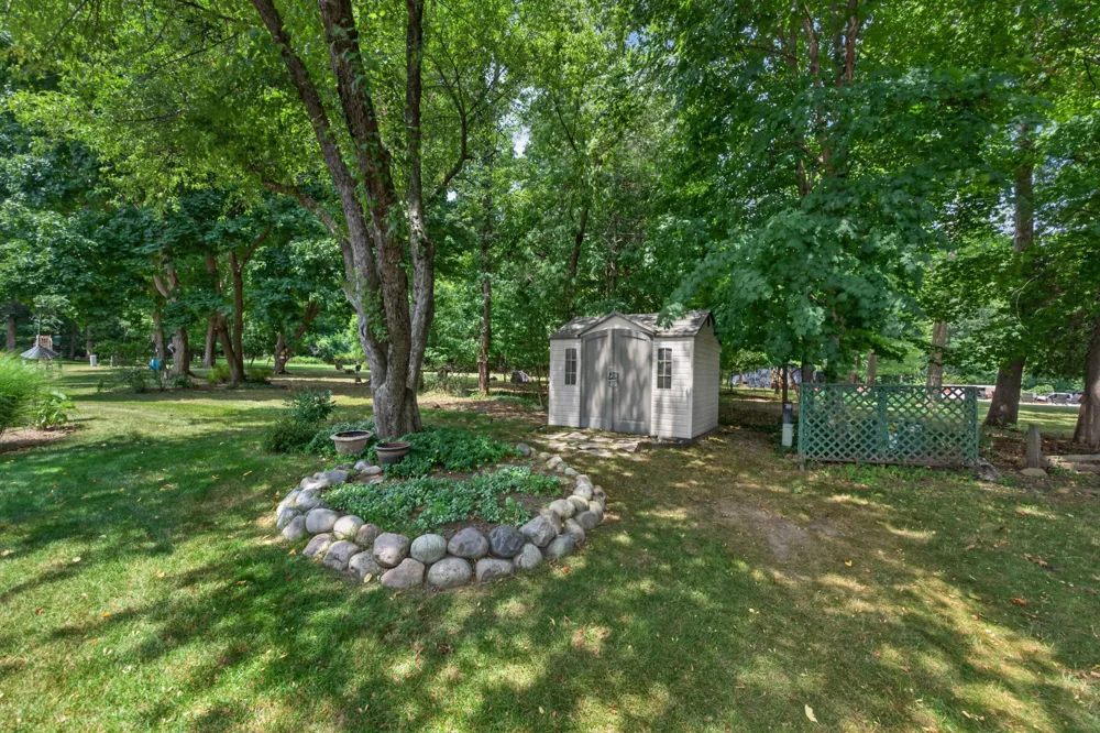 43646 Westridge Lane Northville, MI 48167