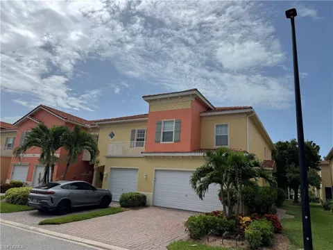 9815 Solera Cove Pointe #106