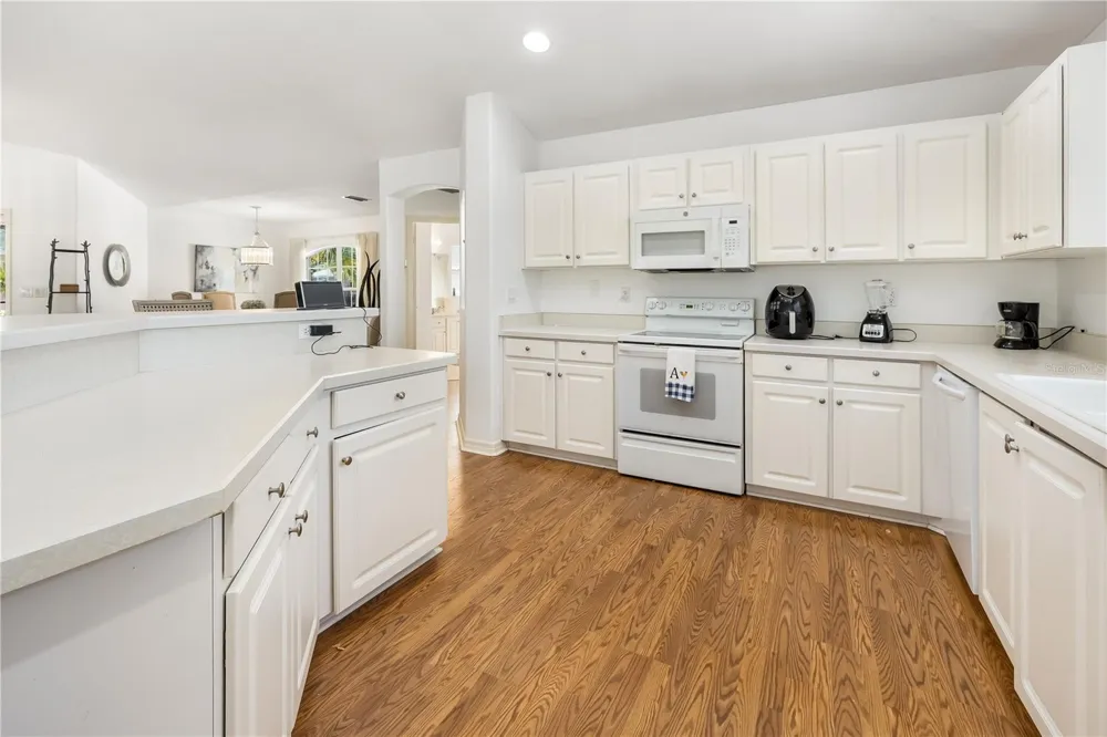 9 SHERRINGTON DRIVE Ormond Beach, FL 32174