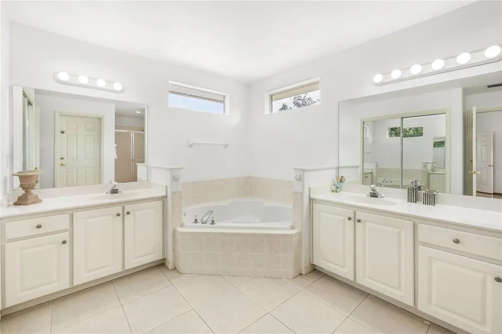 9 SHERRINGTON DRIVE Ormond Beach, FL 32174
