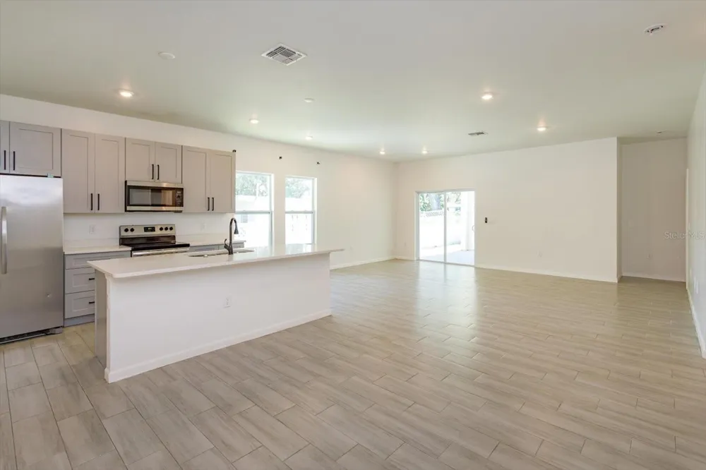 1022 36TH Orlando, FL 32805
