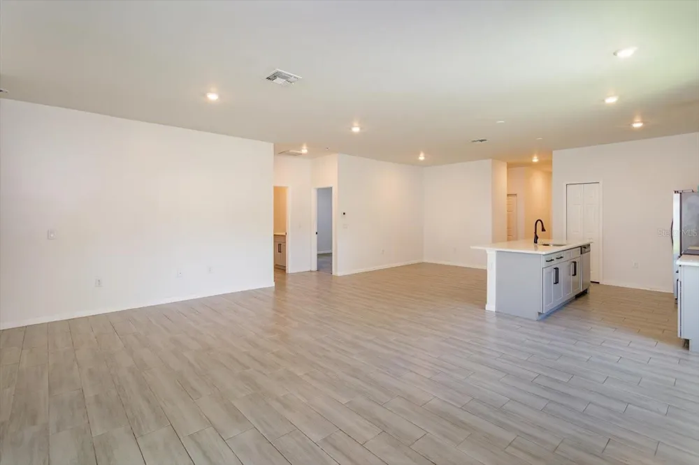 1022 36TH Orlando, FL 32805