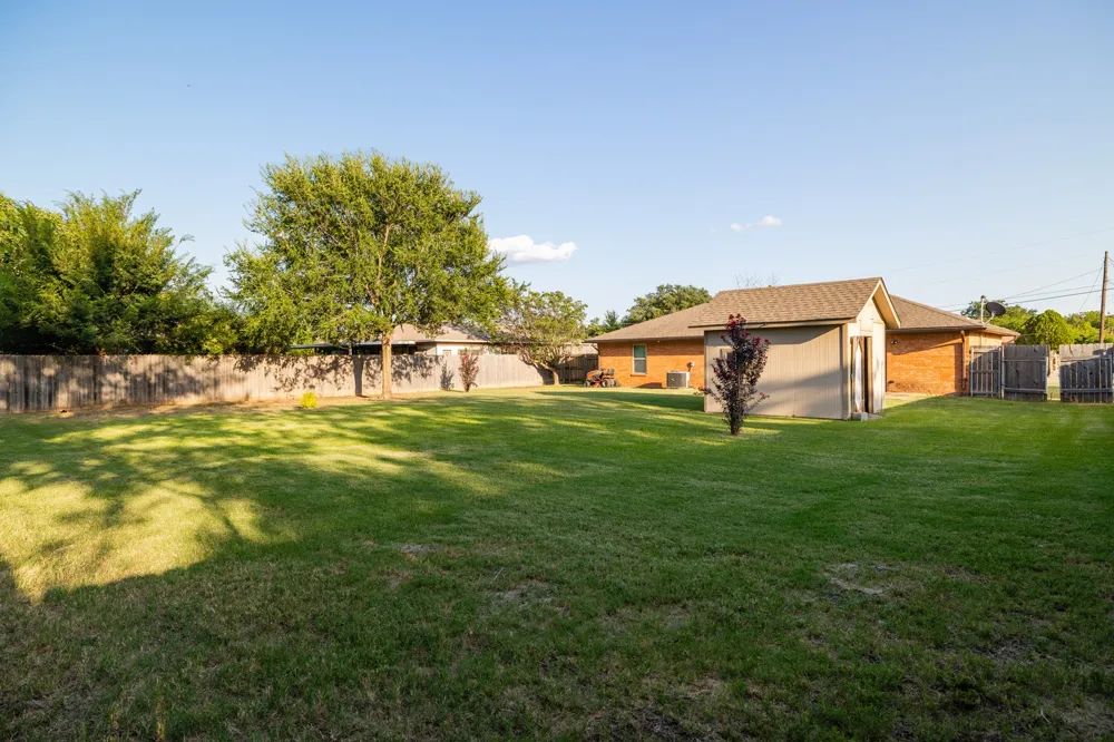 4 Cole Circle Krum, TX 76249