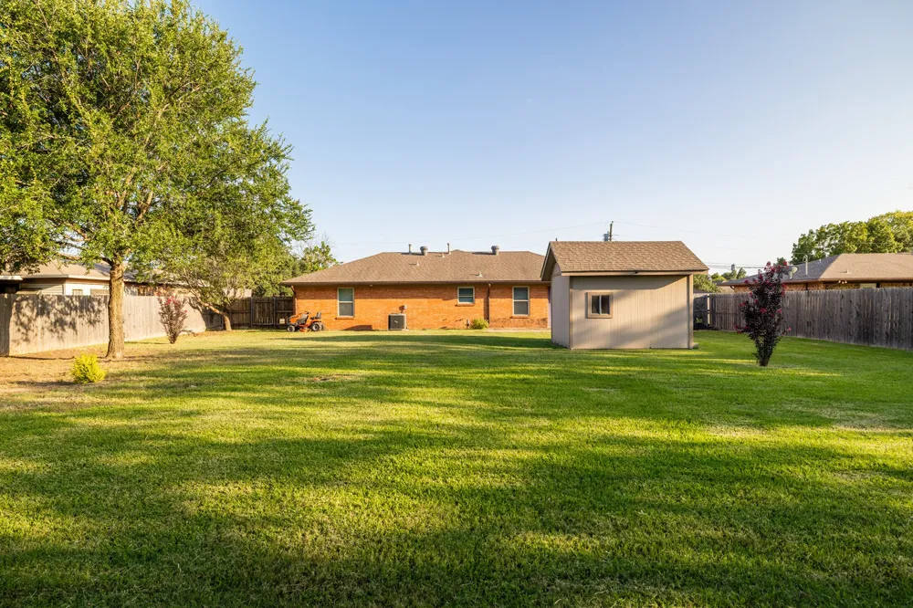 4 Cole Circle Krum, TX 76249