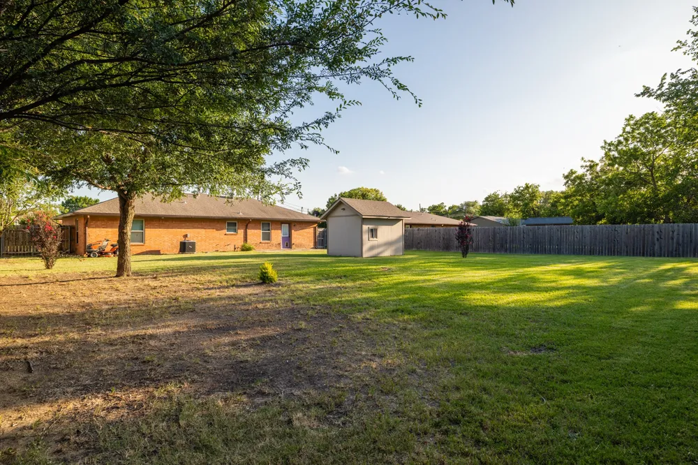 4 Cole Circle Krum, TX 76249