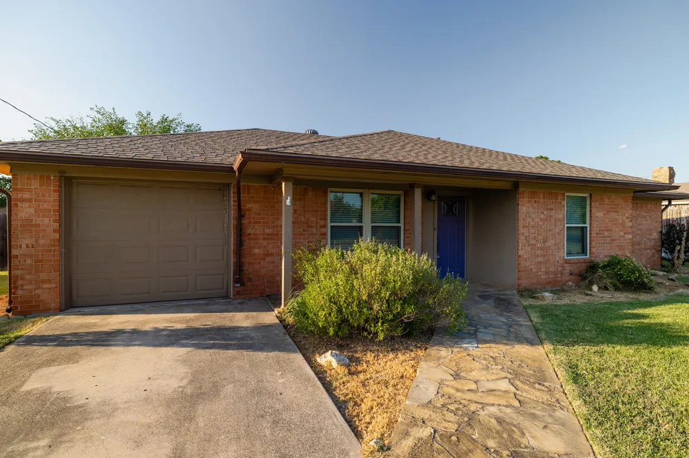 4 Cole Circle Krum, TX 76249