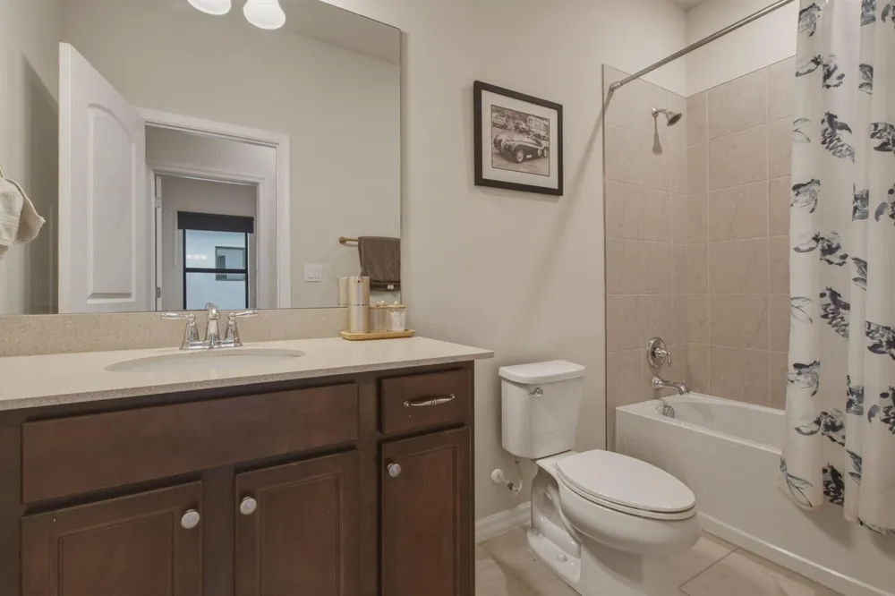 4601 Pinehurst Trail E Oakland Park, FL 33309