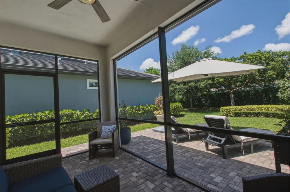 4601 Pinehurst Trail E Oakland Park, FL 33309