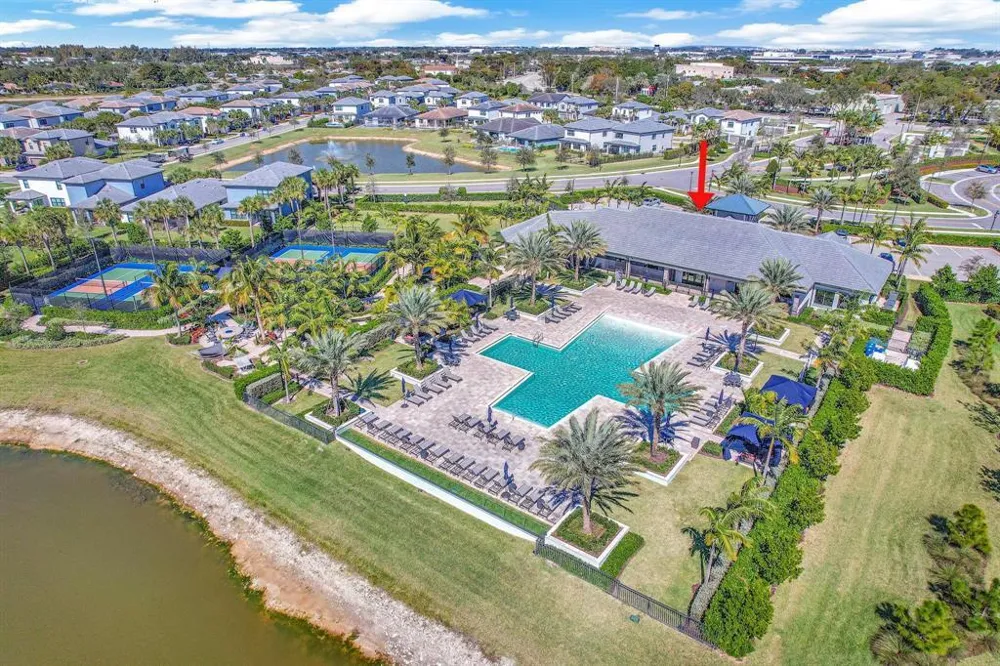 4601 Pinehurst Trail E Oakland Park, FL 33309