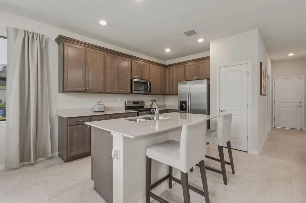 4601 Pinehurst Trail E Oakland Park, FL 33309
