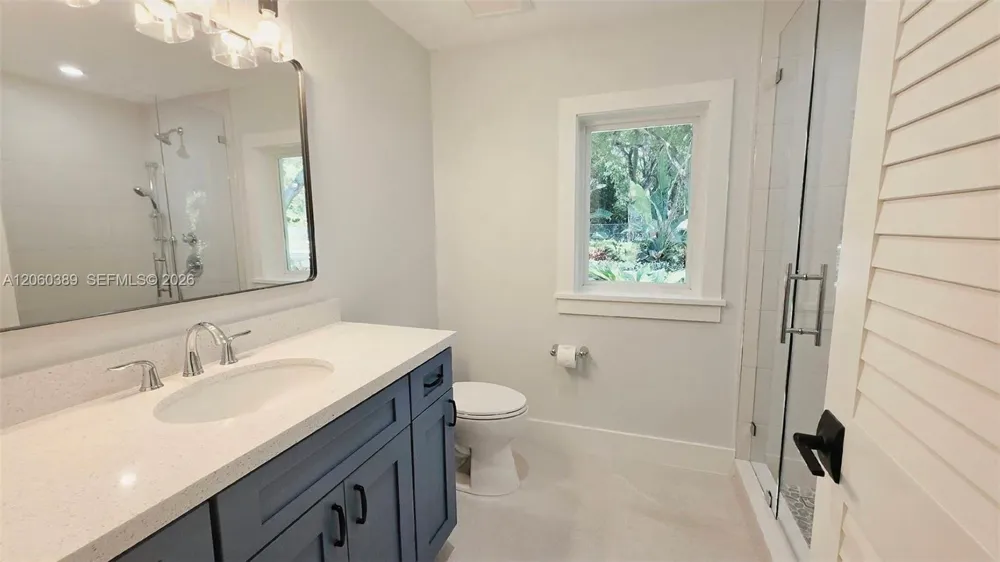 41 Sunset Rd Key Largo, FL 33037