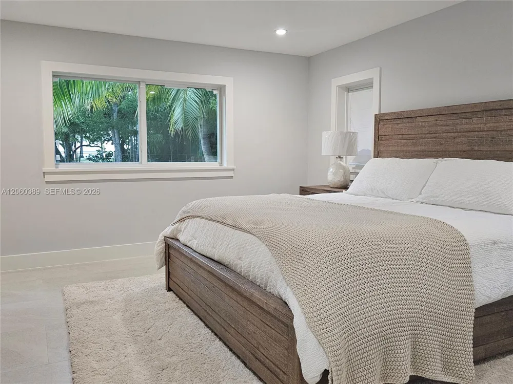 41 Sunset Rd Key Largo, FL 33037