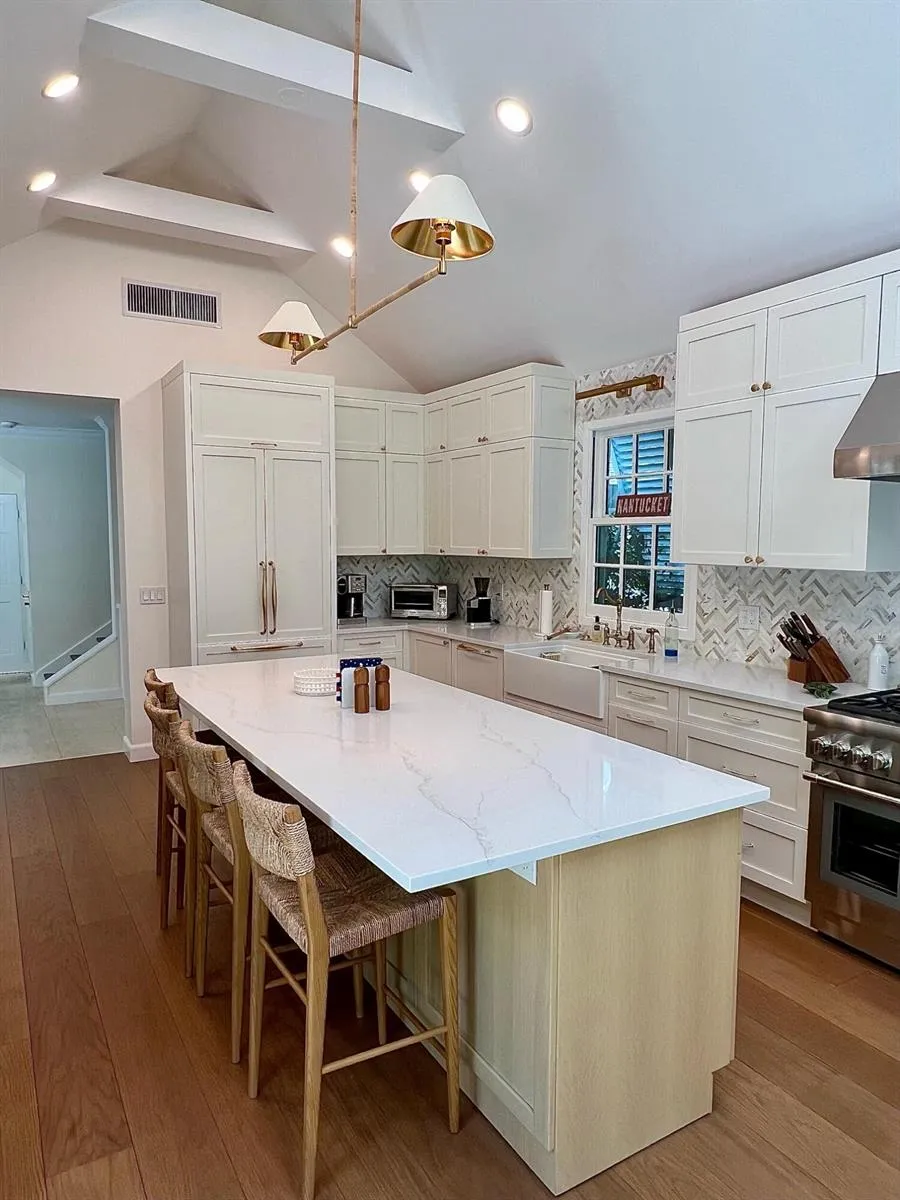 117 VIA VIZCAYA Palm Beach, FL 33480