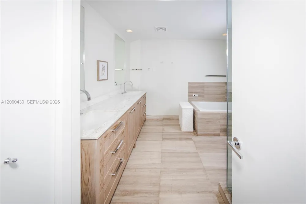 350 Ocean Dr #604N Key Biscayne, FL 33149