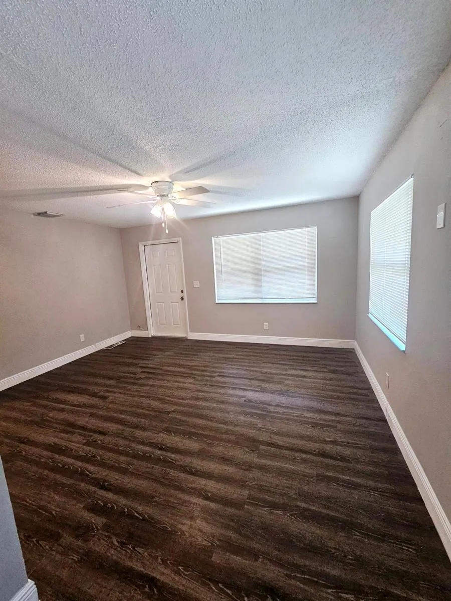 1556 W 20TH STREET Riviera Beach, FL 33404