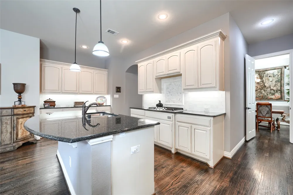11317 Dujon Lane Dallas, TX 75218