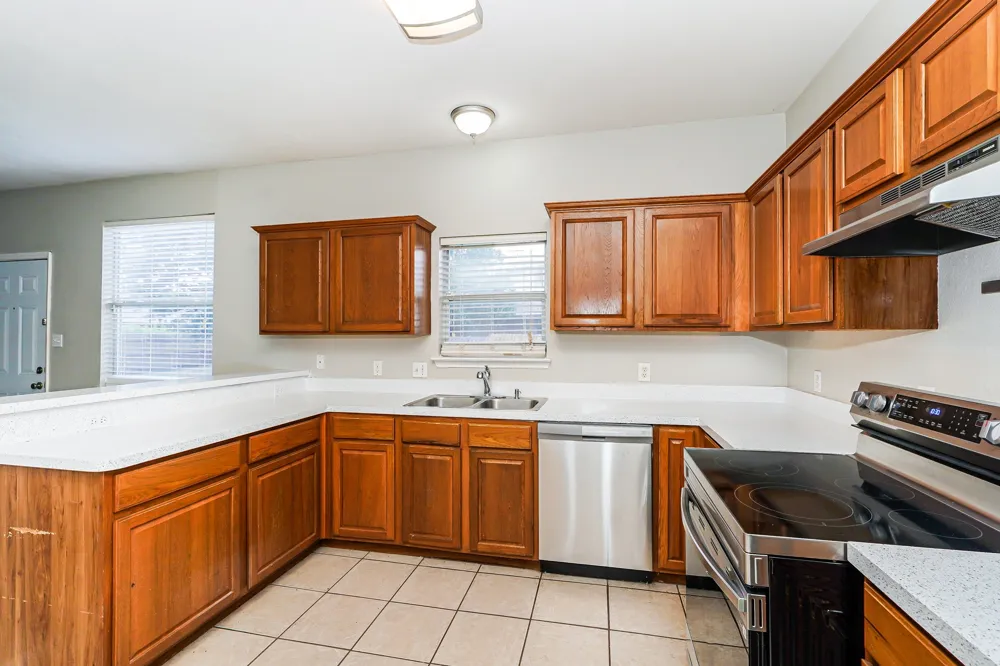 962 Heather Street Burleson, TX 76028