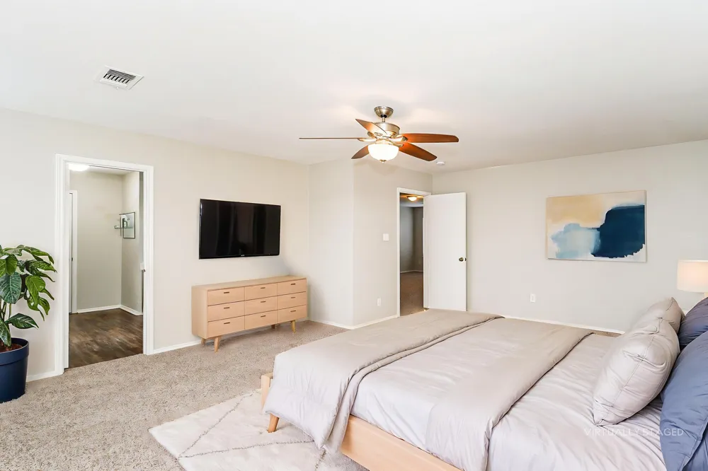 962 Heather Street Burleson, TX 76028