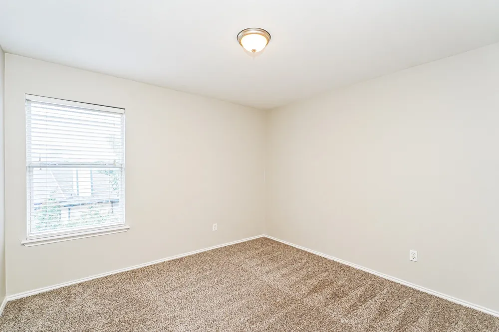 962 Heather Street Burleson, TX 76028