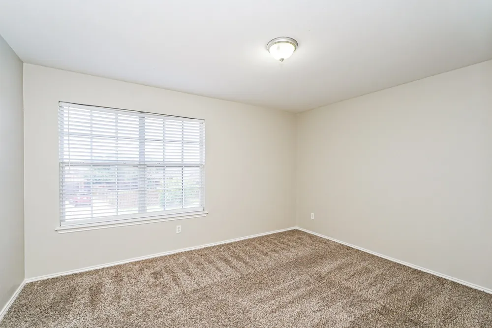 962 Heather Street Burleson, TX 76028