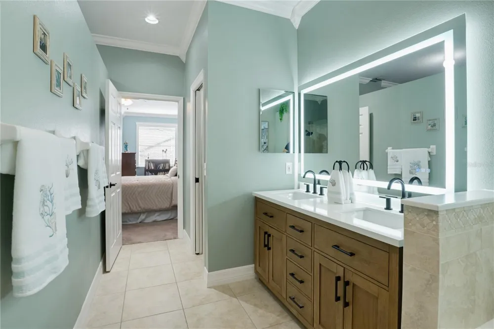 7155 SPIKERUSH COURT Bradenton, FL 34202