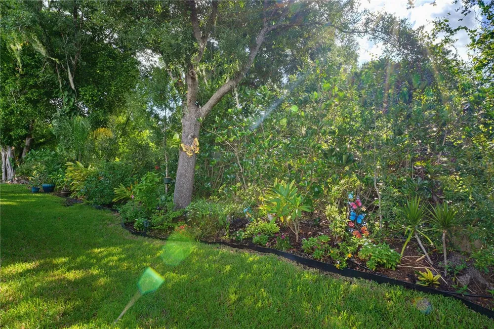 7155 SPIKERUSH COURT Bradenton, FL 34202