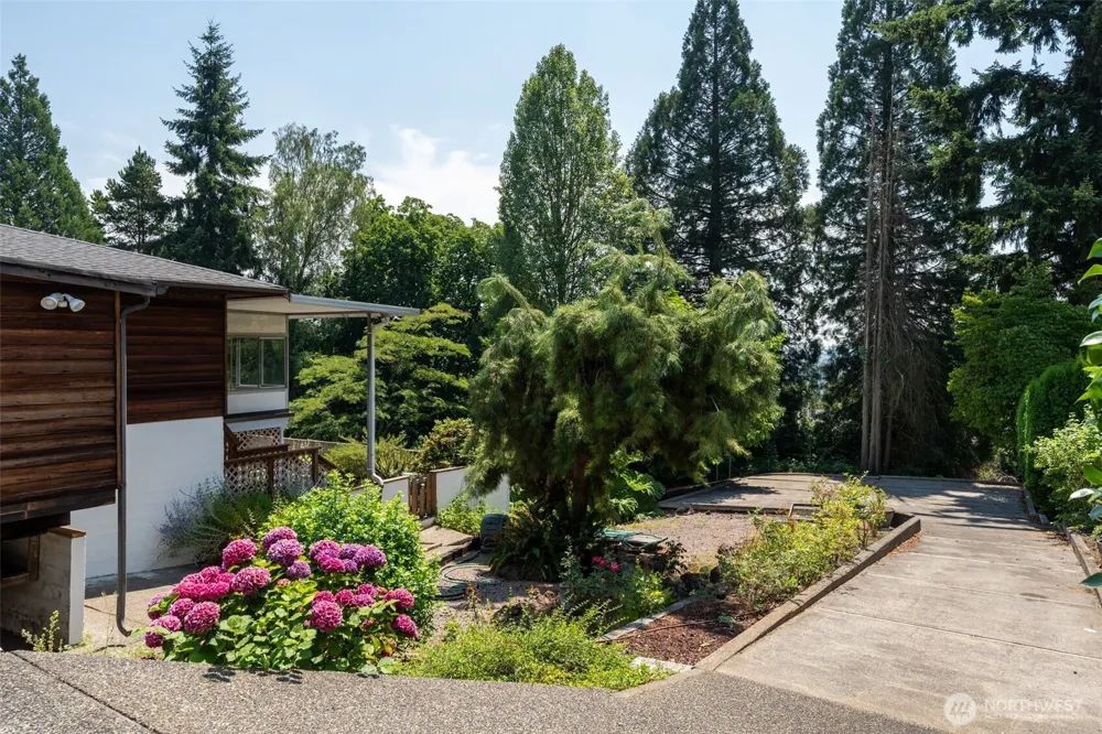 135 Victoria Street Longview, WA 98632