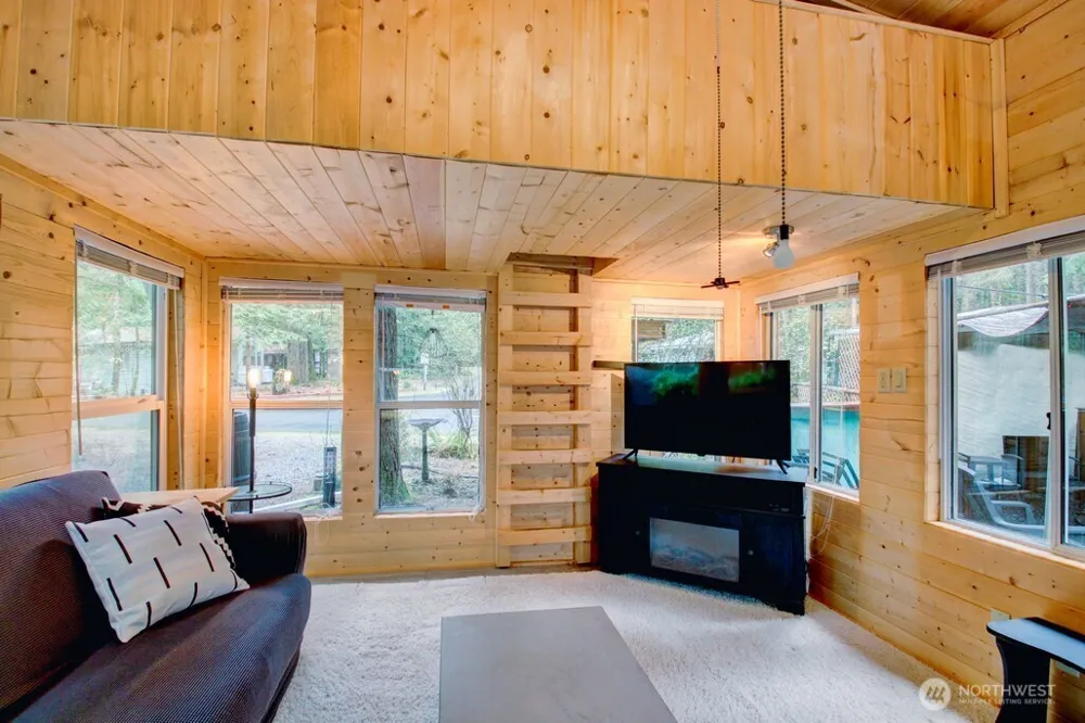 140 6 Chanterelle Drive Deming, WA 98244