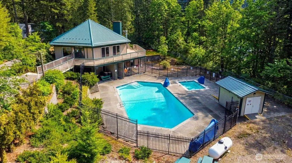 140 6 Chanterelle Drive Deming, WA 98244