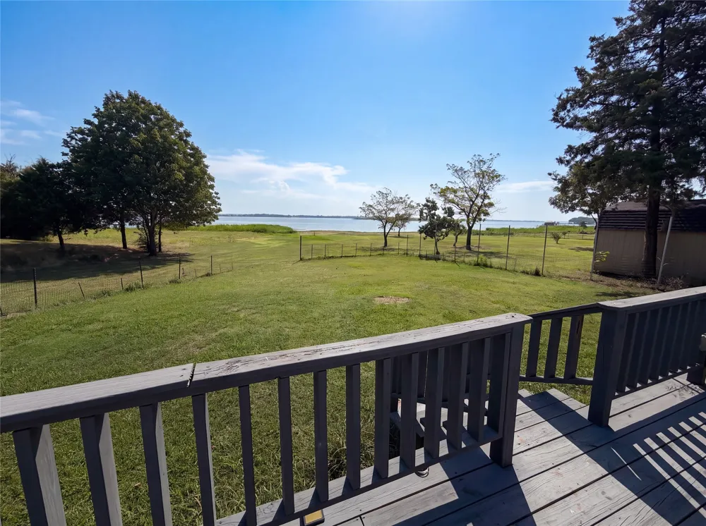 400 Causeway View Seven Points, TX 75143