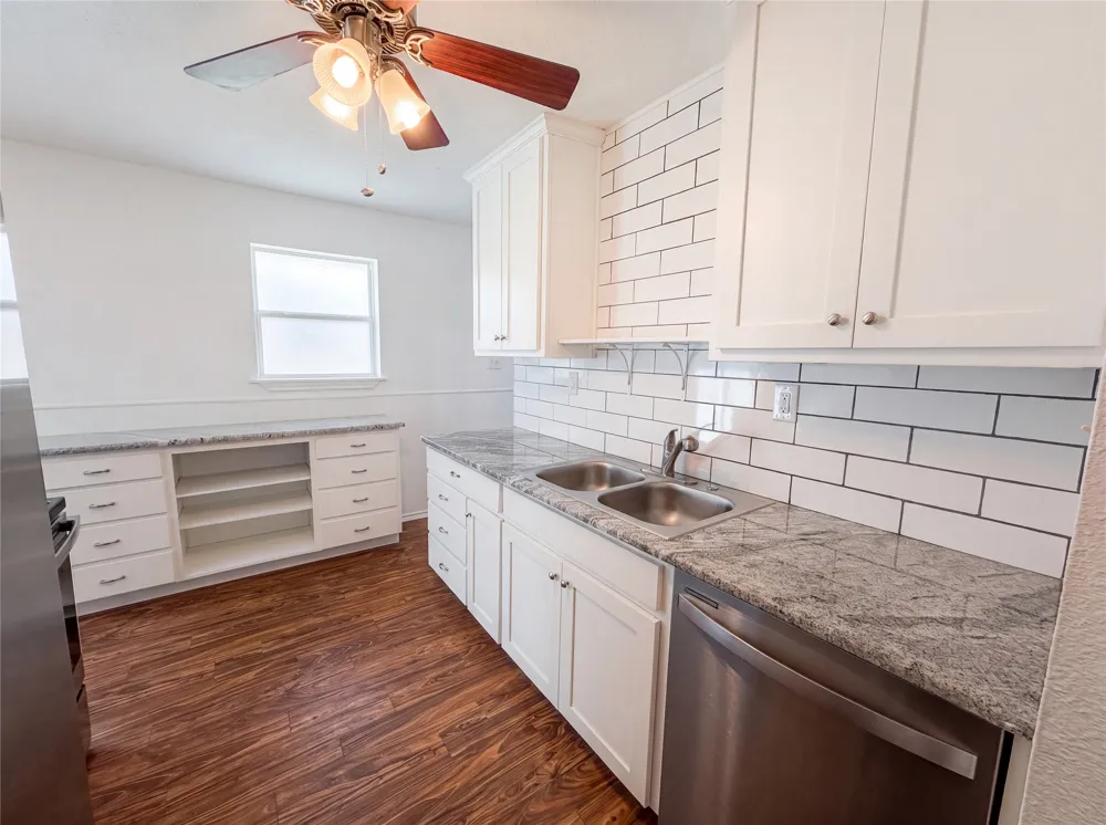 400 Causeway View Seven Points, TX 75143