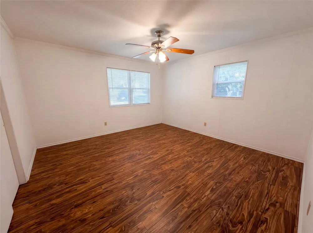400 Causeway View Seven Points, TX 75143
