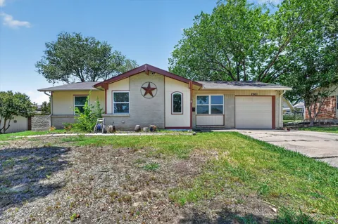 2861 Mark Twain Drive