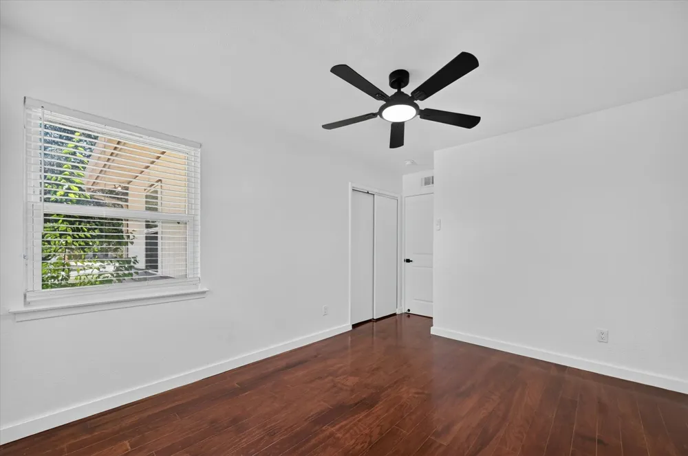 2861 Mark Twain Drive Farmers Branch, TX 75234