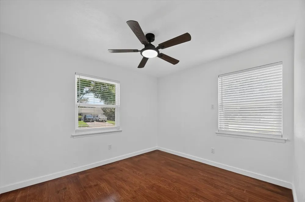 2861 Mark Twain Drive Farmers Branch, TX 75234
