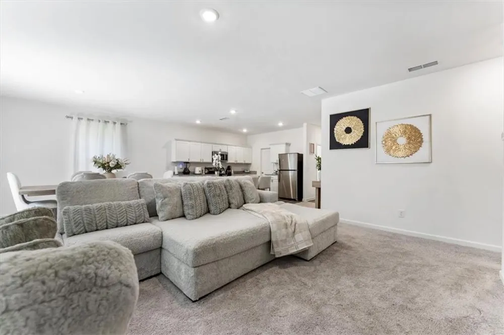 2359 Argento Circle Dacula, GA 30019