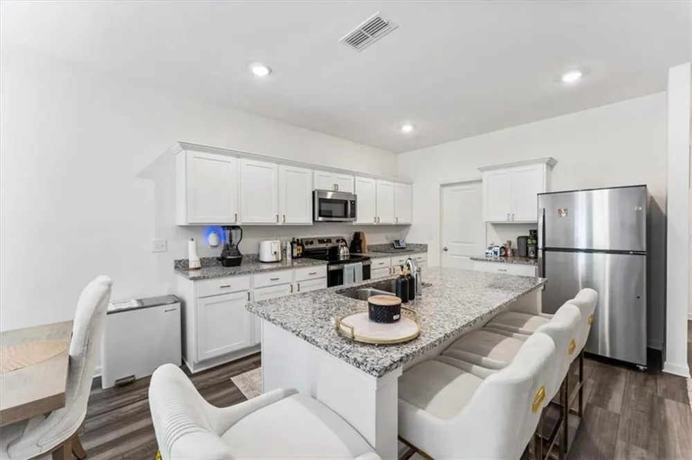2359 Argento Circle Dacula, GA 30019