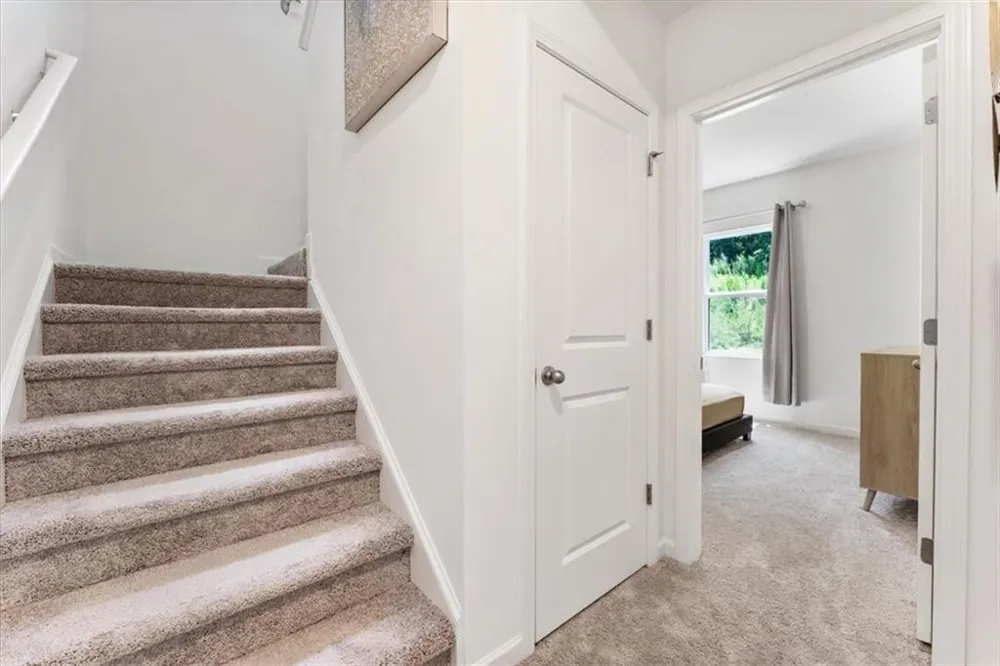 2359 Argento Circle Dacula, GA 30019