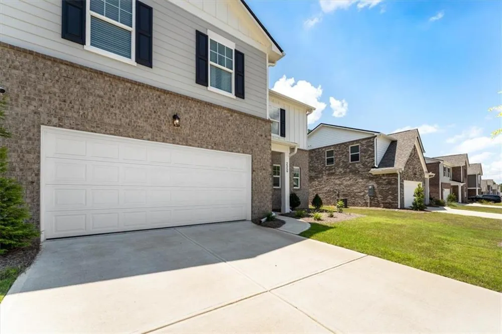 2359 Argento Circle Dacula, GA 30019