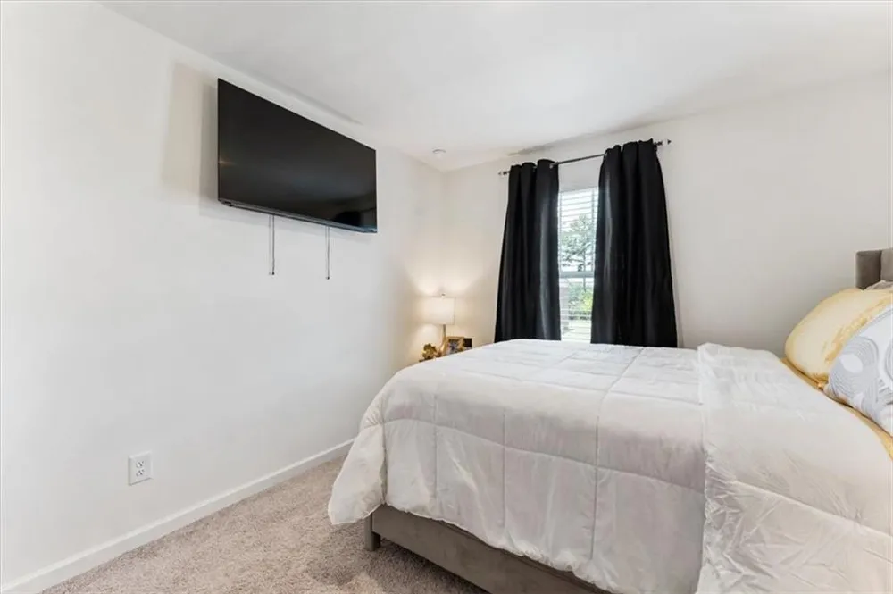 2359 Argento Circle Dacula, GA 30019