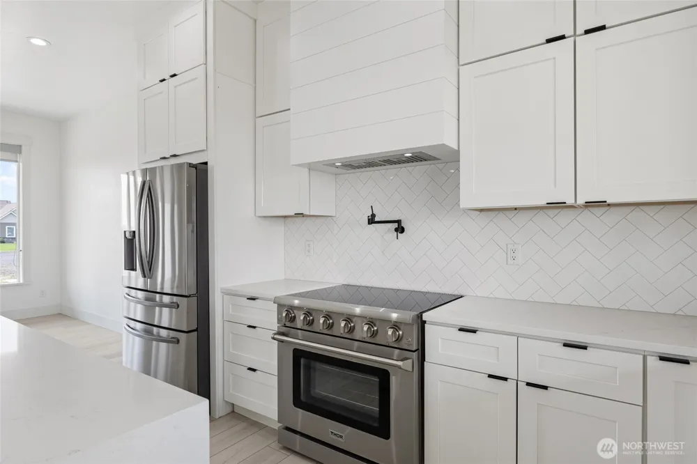 215 SE Desert Hills Loop Moses Lake, WA 98837