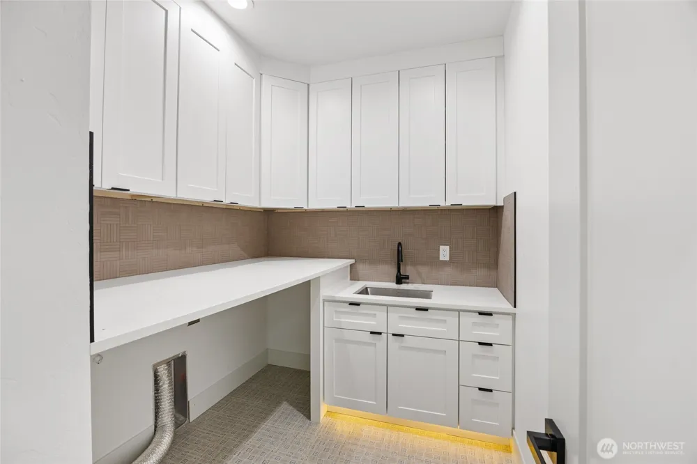 215 SE Desert Hills Loop Moses Lake, WA 98837