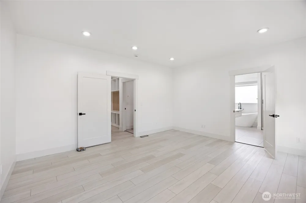 215 SE Desert Hills Loop Moses Lake, WA 98837