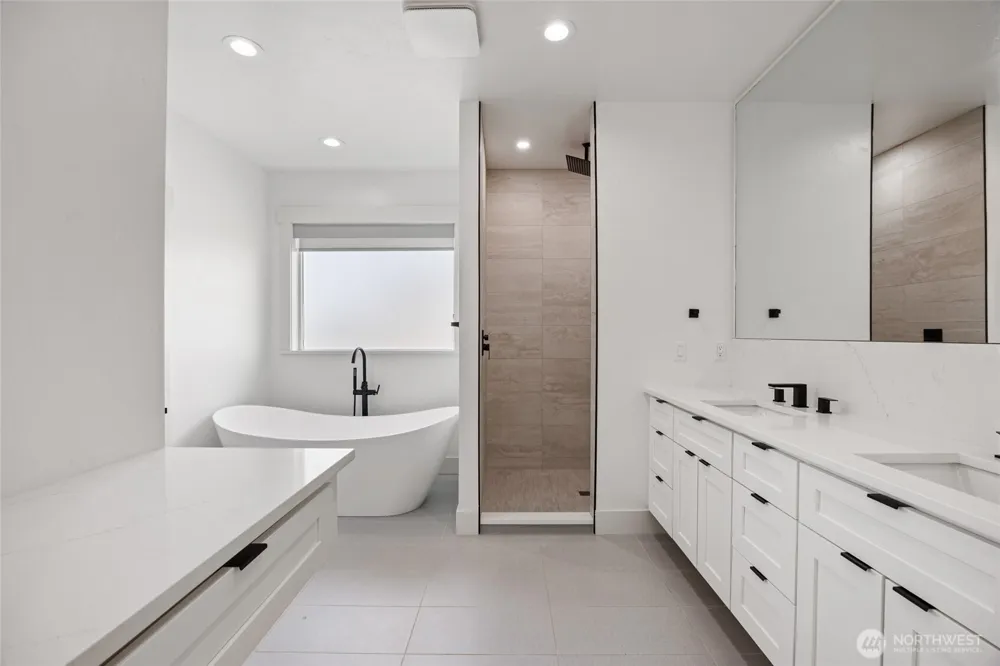 215 SE Desert Hills Loop Moses Lake, WA 98837