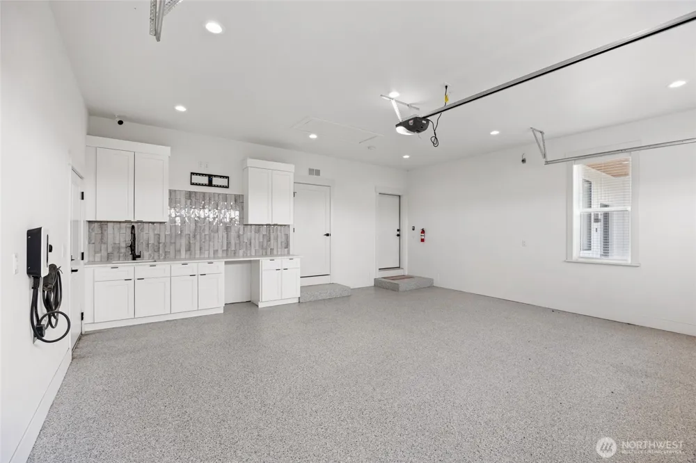 215 SE Desert Hills Loop Moses Lake, WA 98837